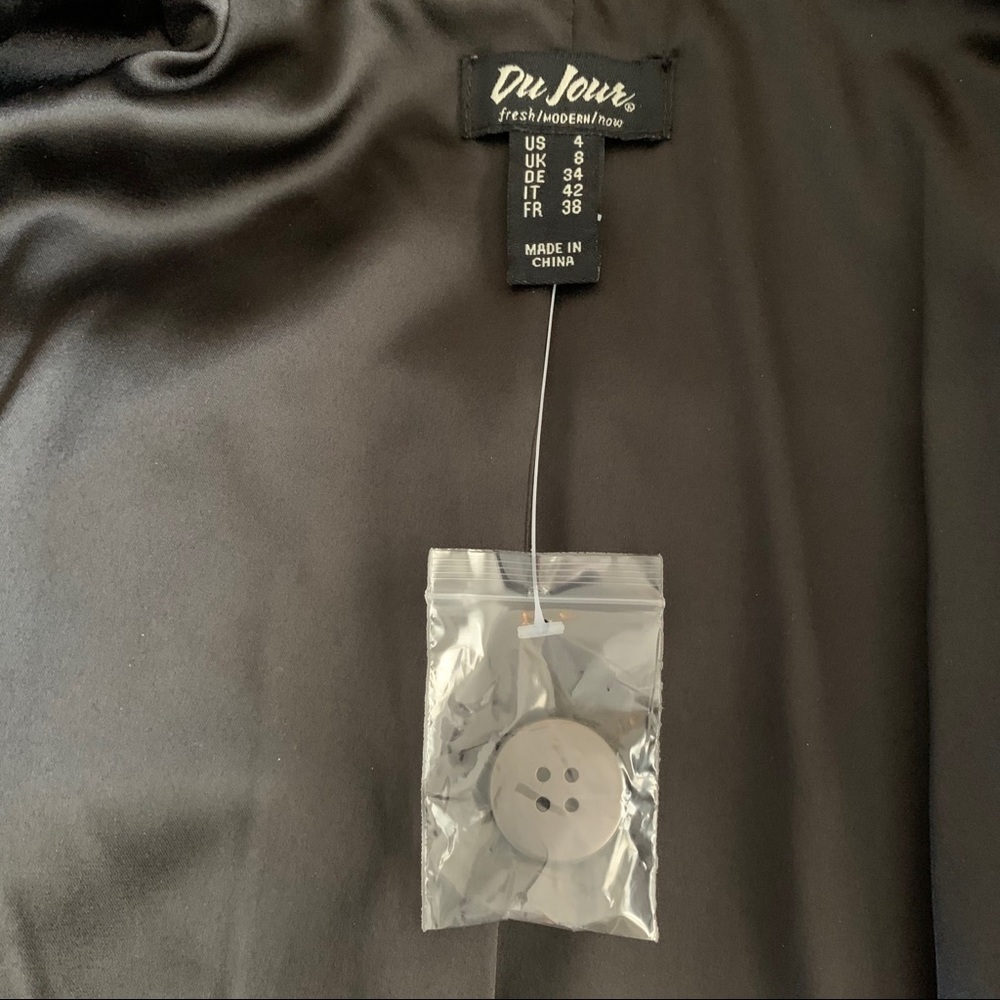 NWOT Du Jour Stretch Velvet Blazer front buttons Size 4 - Picture 4 of 5